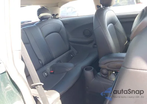 2016 Mini Hardtop Cooper from USA, damaged, VIN WMWXP5C52G2D13449